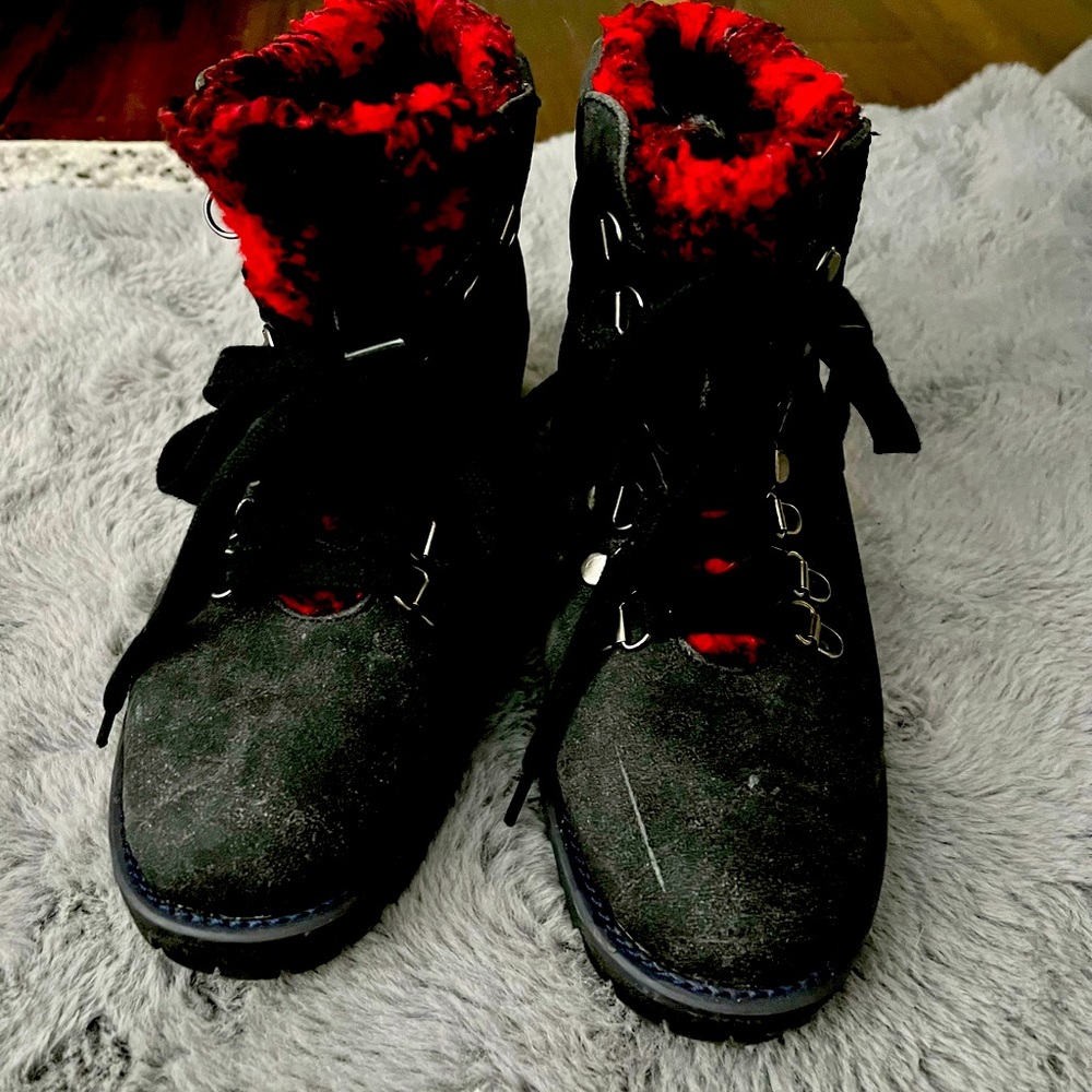 Sugar Marisol Black Climber Boot Size 8